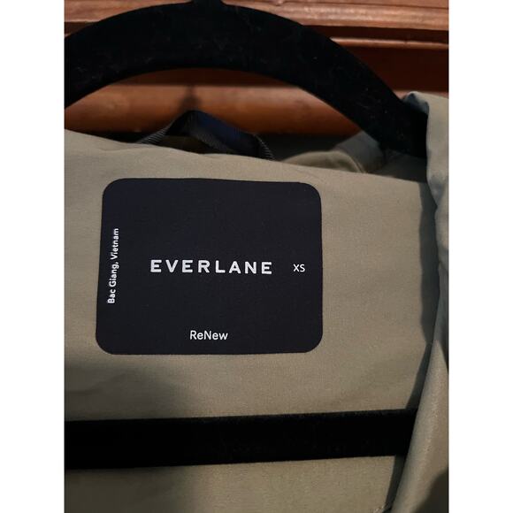 NWOT Everlane ReNew Long Anorak Jacket Lightweight Water Resistant Green Size XS - Picture 6 of 12